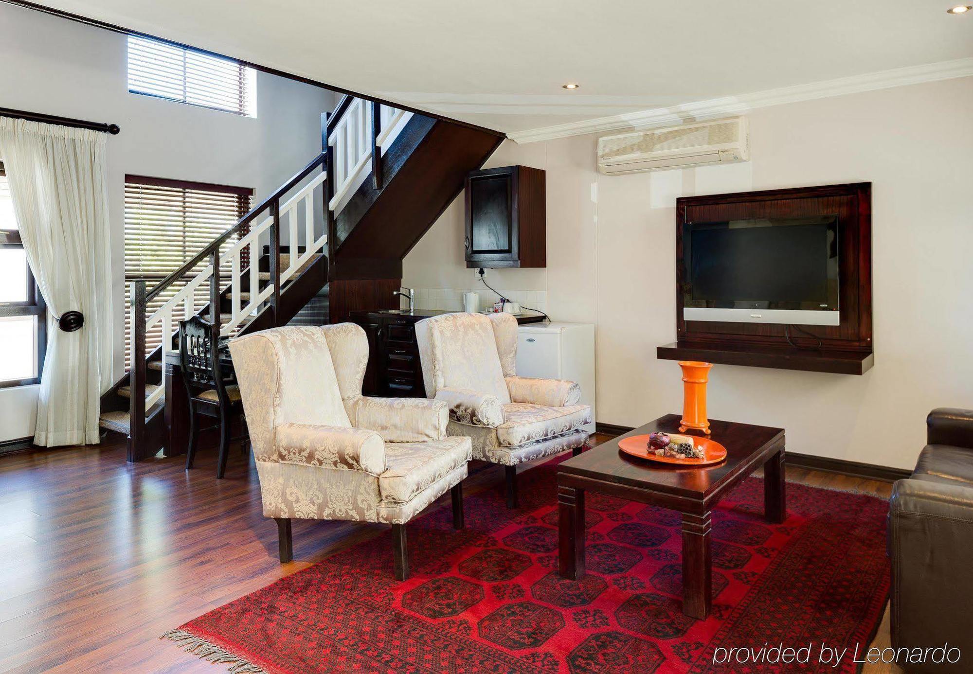 Protea By Marriott Dorpshuis & 4* Stellenbosch