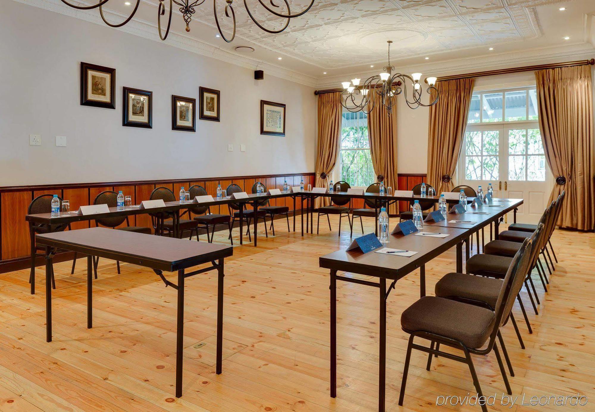 Hotel Protea By Marriott Dorpshuis &